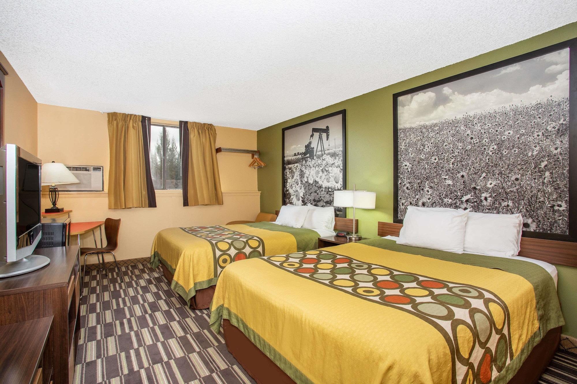 Super 8 By Wyndham Craig Hotel Exterior photo