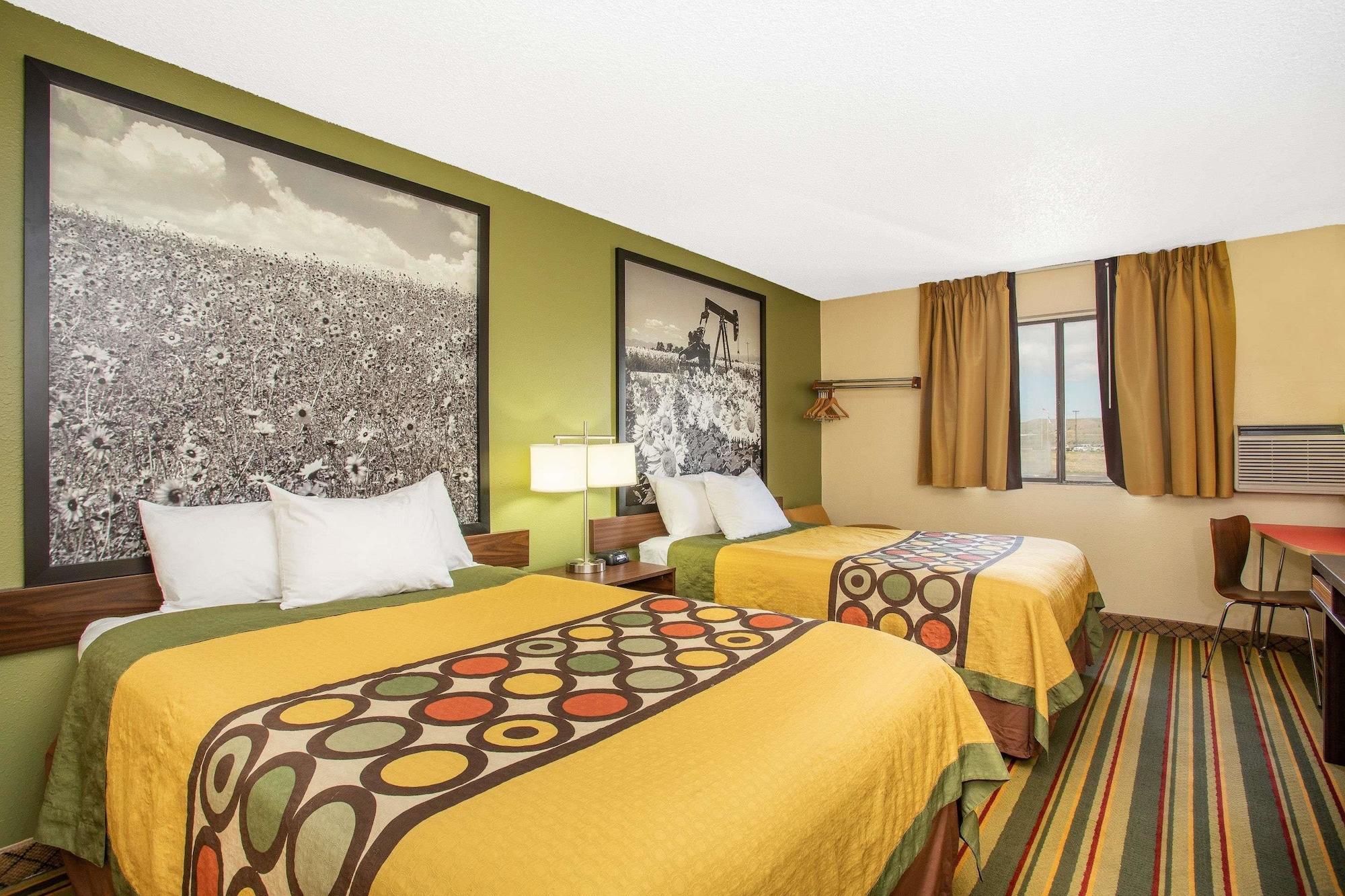 Super 8 By Wyndham Craig Hotel Exterior photo